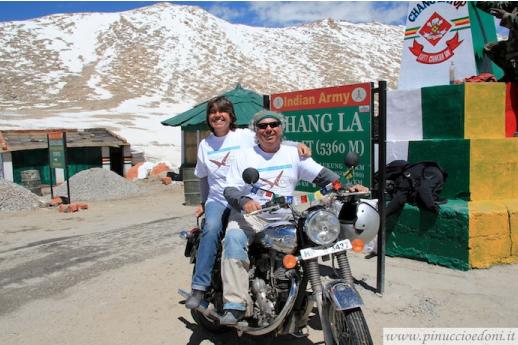 HimalayaconRoyalEnfield071sostaalChangLaPass5360mtcopia