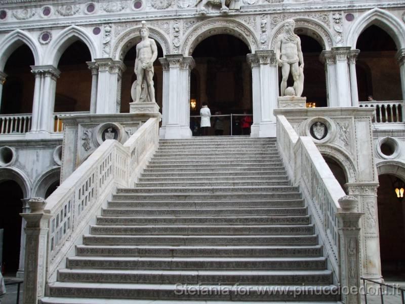 VE_38_PALAZZODUCALE.jpg